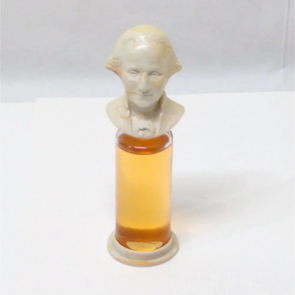Mr. After Shave George Washington Decanter Studio Girl Hollywood 4 Fl. Oz. USA